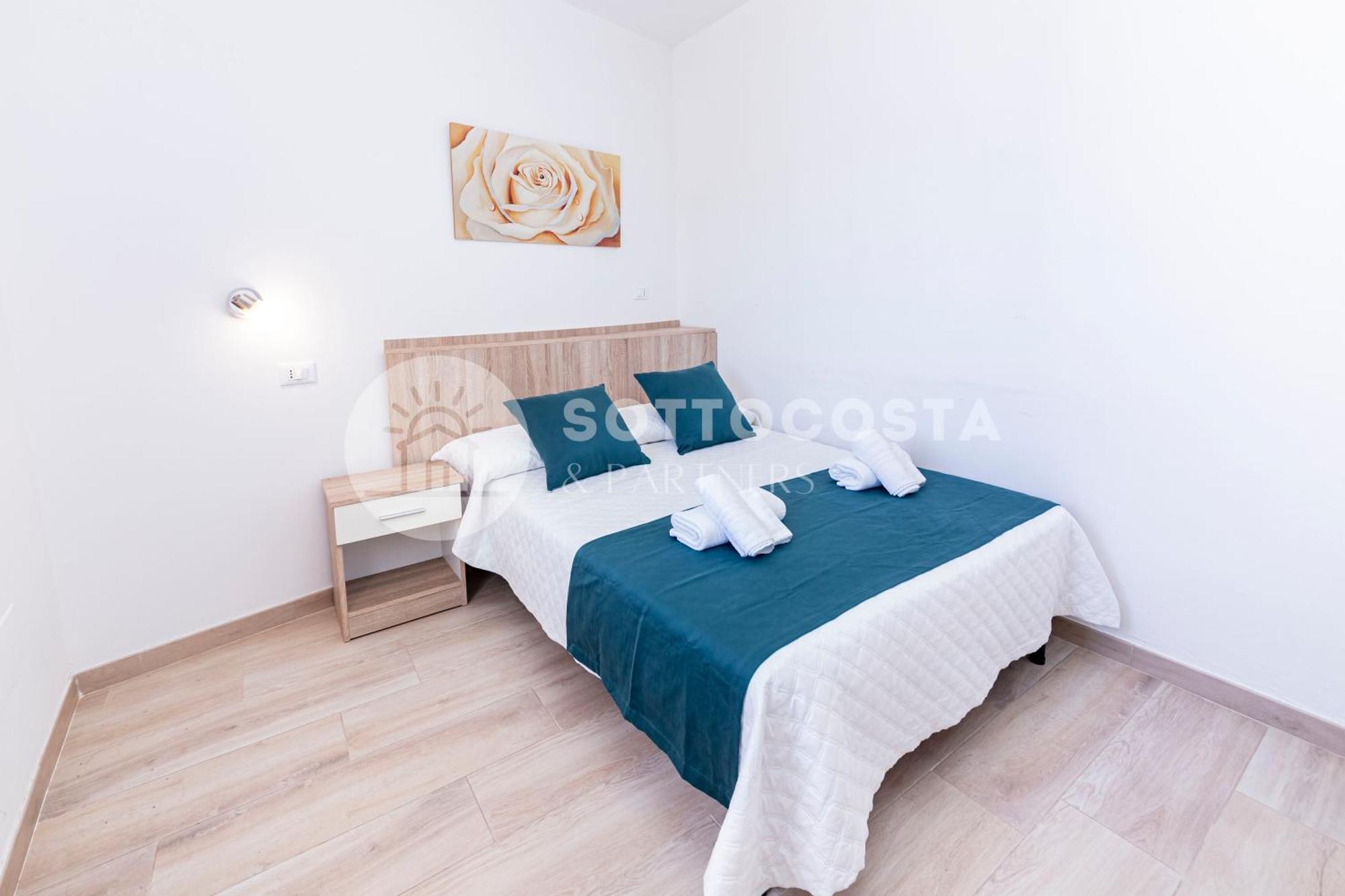 Hotel Lory'S House Porto Cesareo Exterior foto